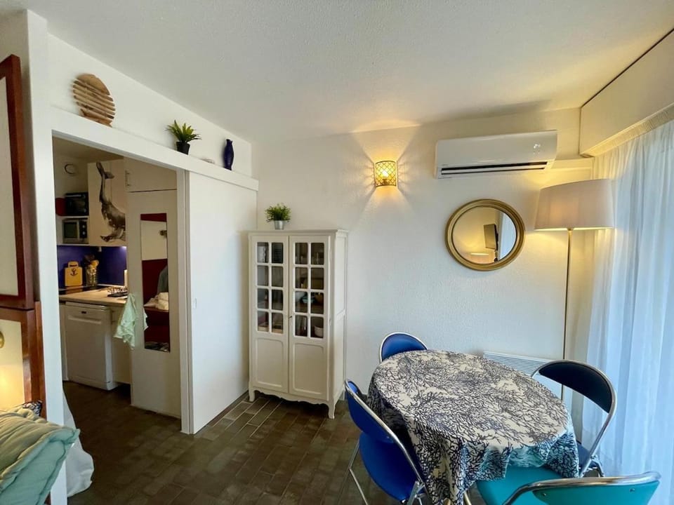 Studio vue mer - Hyères - La Baleine Apartment in Hyères