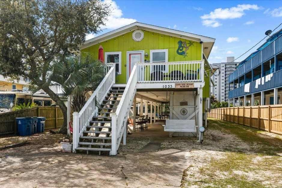 3BR 3BA Pet Friendly Family Home Near the Beach House in West Beach