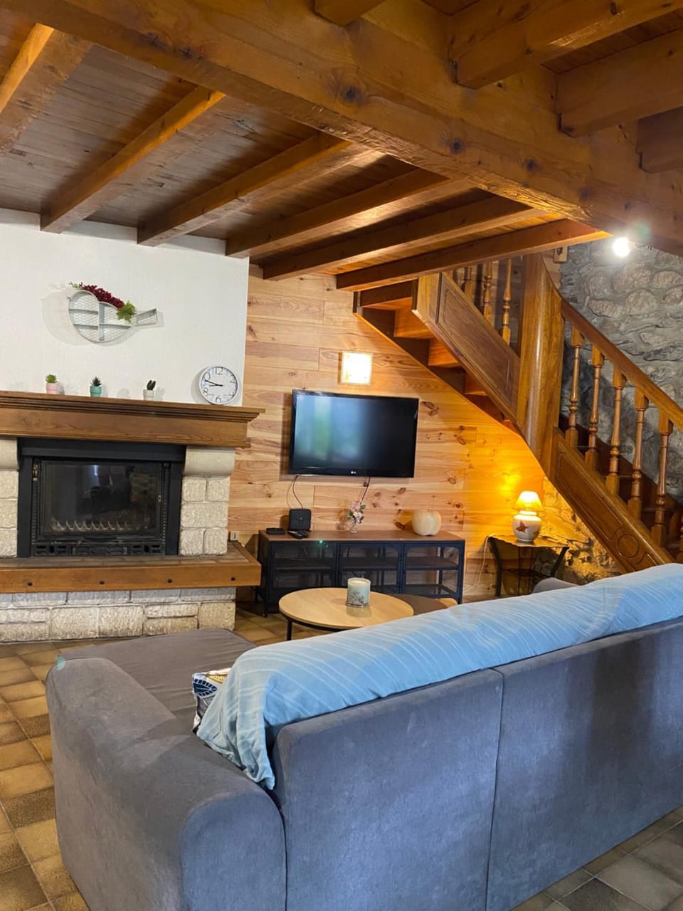 Communal lounge/ TV room