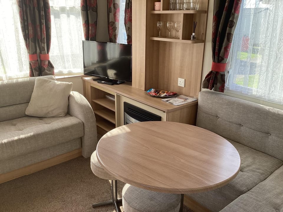 Cosy Costal Escape House in Westward Ho