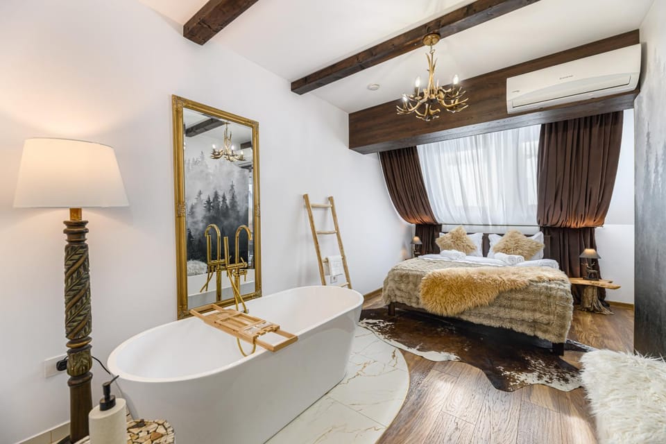 Bed, Hot Tub, Bedroom, Bath, towels, air conditioner