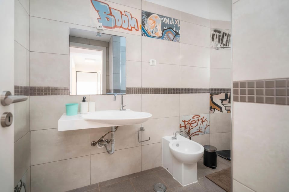 Shower, Toilet, Bathroom, bidet