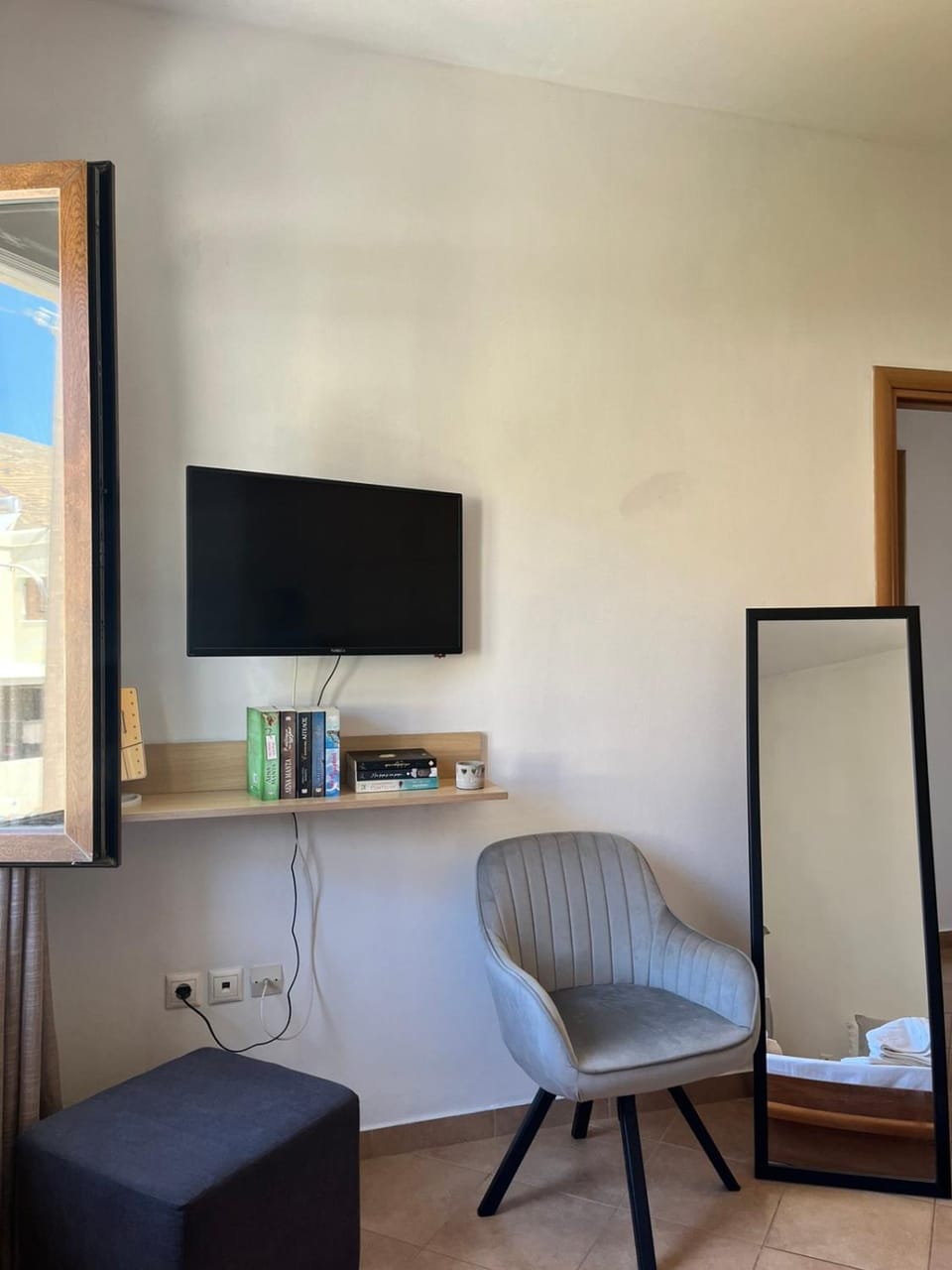 Sampania's House Apartment in Decentralized Administration of the Aegean