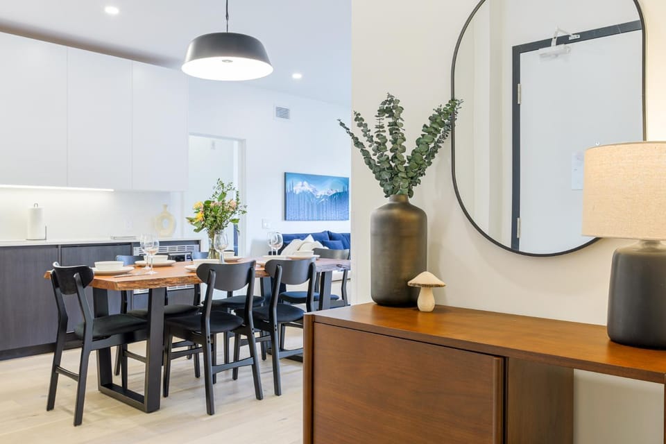 Chateau De Stoke - Two Bedroom Penthouse Apartment in Revelstoke