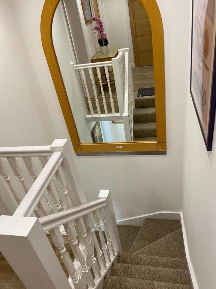 Spacious 6-bedroom house with 3 bathrooms House in Cambridge
