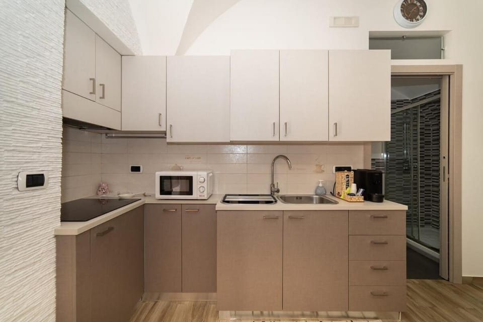 Kitchen or kitchenette, pet friendly, stove