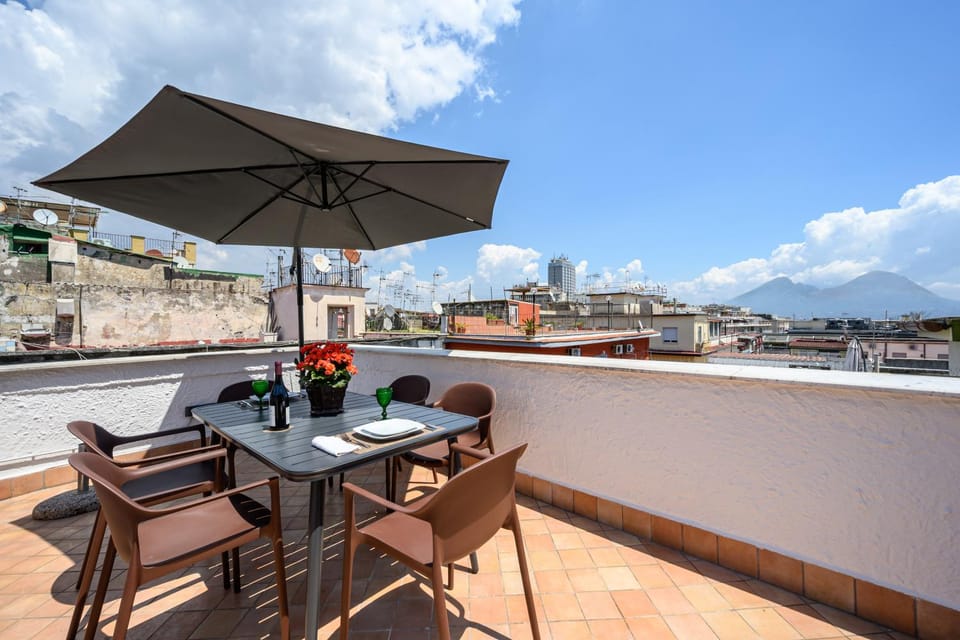 Balcony/Terrace, City view