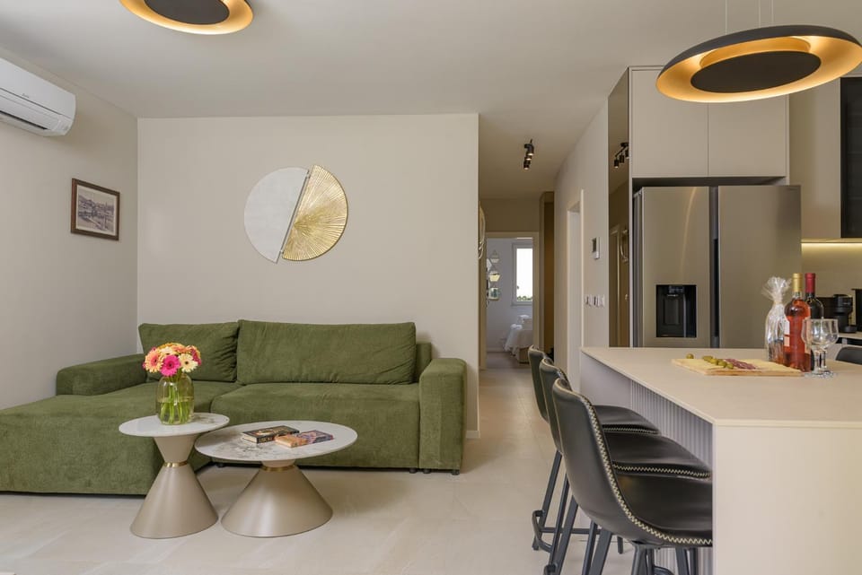 DalmaVita - Luxury Apartment with Private Garden, Just 5 Min Walk to Trogir UNESCO Heritage Center Apartment in Trogir