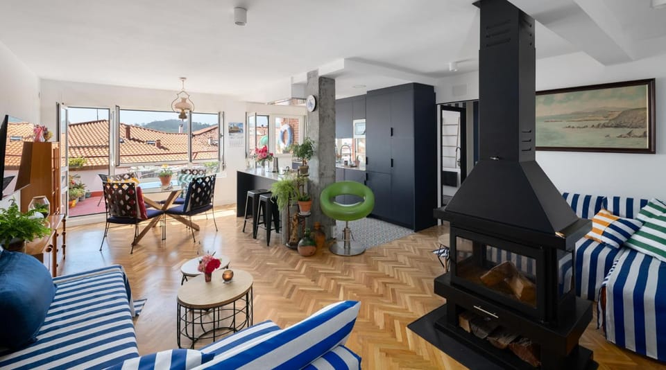 Lounge or bar