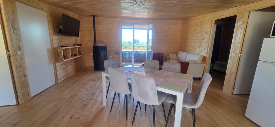Au plaisir des yeux Chalet in Auvergne-Rhône-Alpes