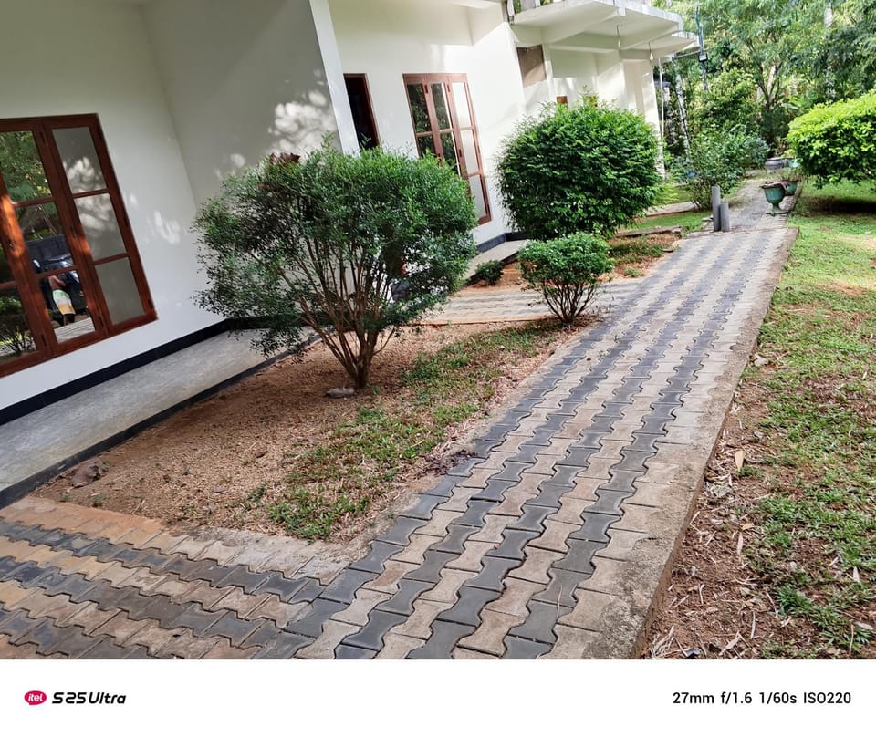 yoma wild safari bungalow Hotel in Uva Province, Sri Lanka