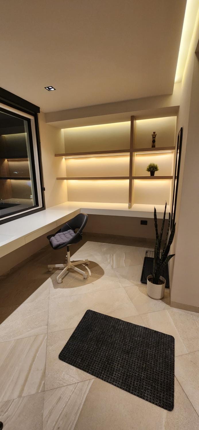 Meeting/conference room, City view