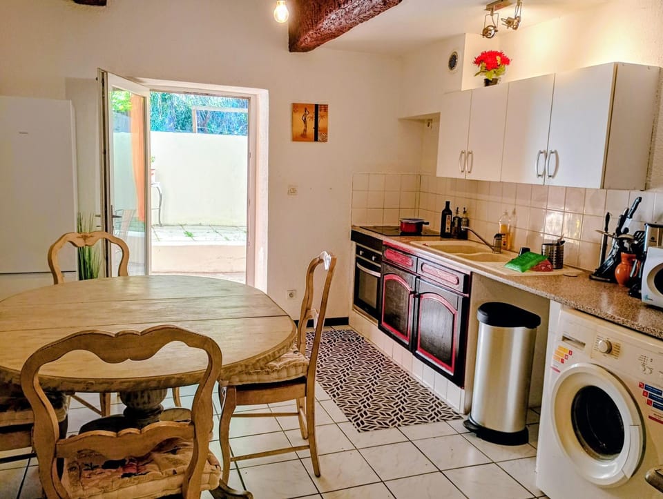 Appartement entier avec jardin Apartment in Agde