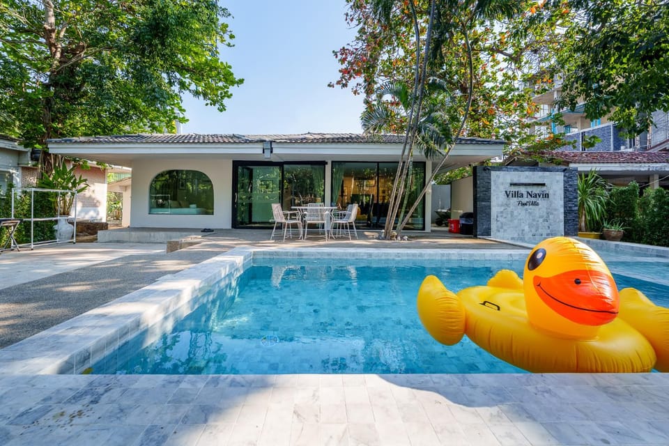 Property building, Swimming pool