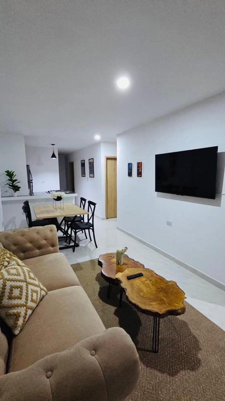 Casa Amarilla SOL Apartamento Remodelado Apartment in Piedecuesta