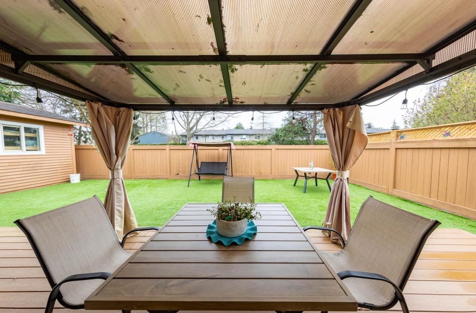 Balcony/Terrace, Garden view