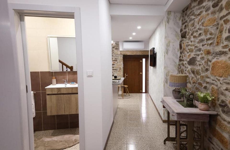 Casa em Armamar com Terraço House in Portugal