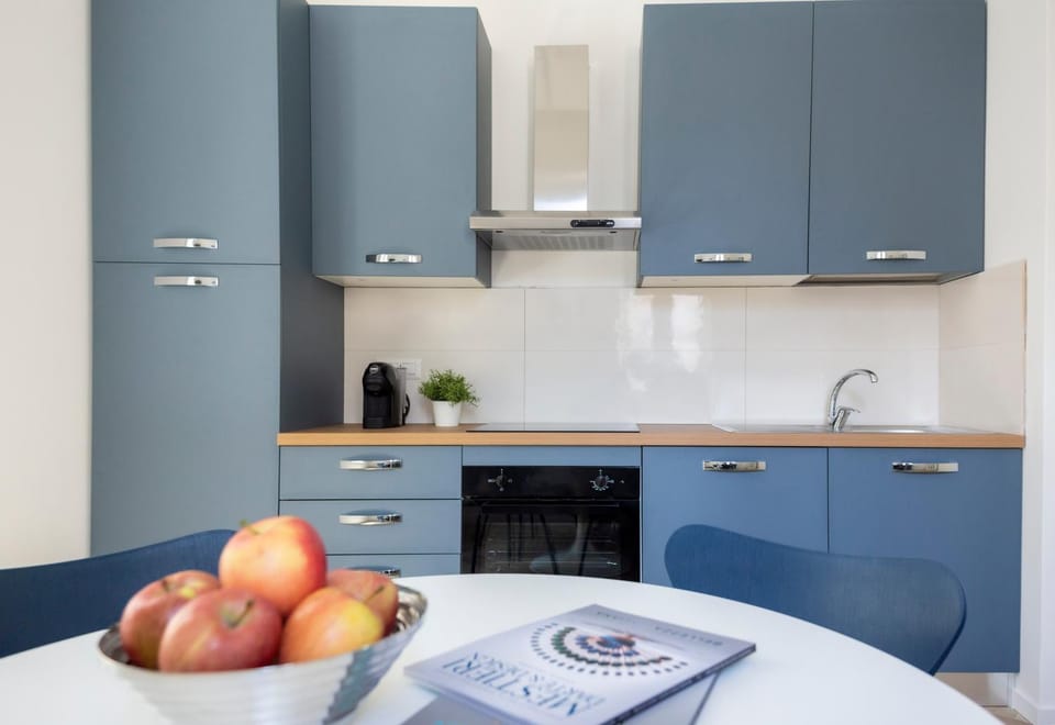 Kitchen or kitchenette, kitchen