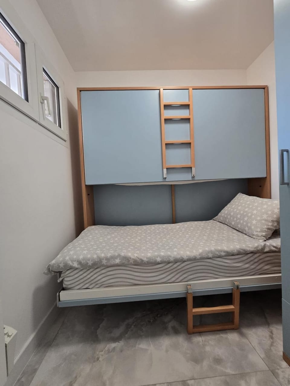Cozy Seaside Studio with Private Parking Apartment in Nice