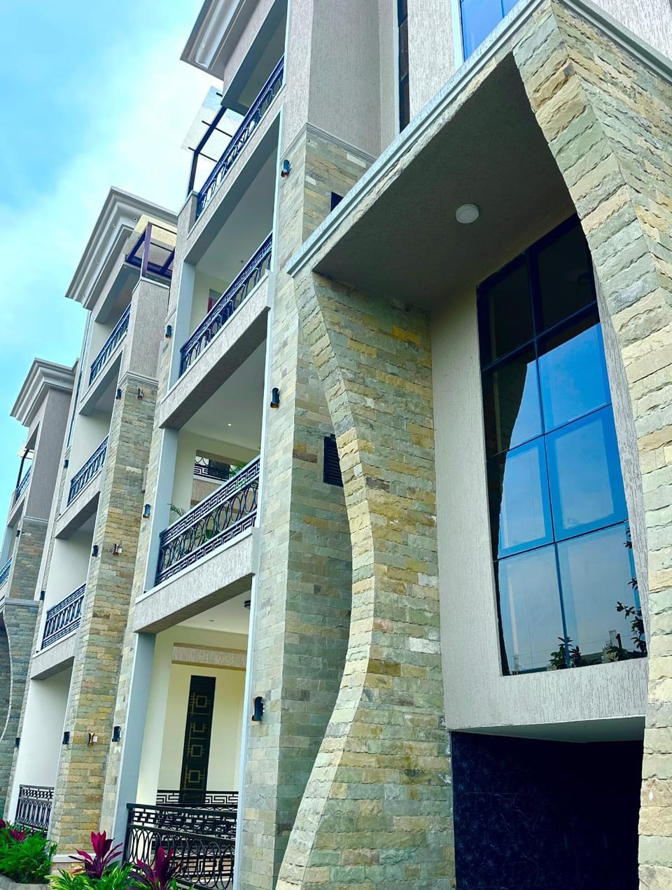 Luna residence Vacation rental in Kampala