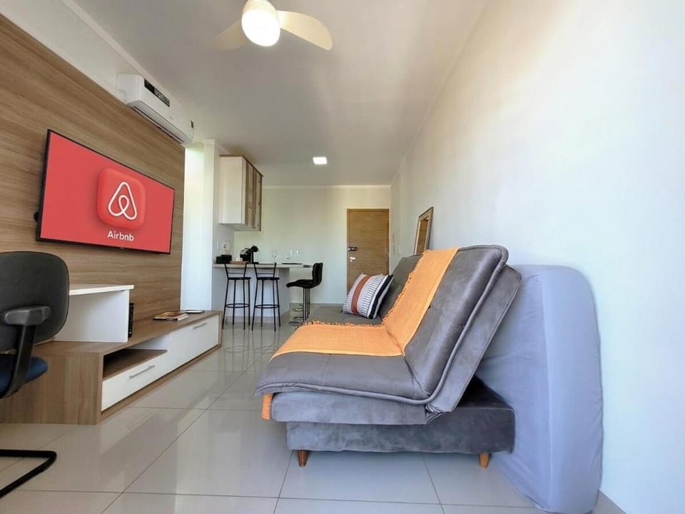 TV and multimedia, Living room, Seating area, air conditioner