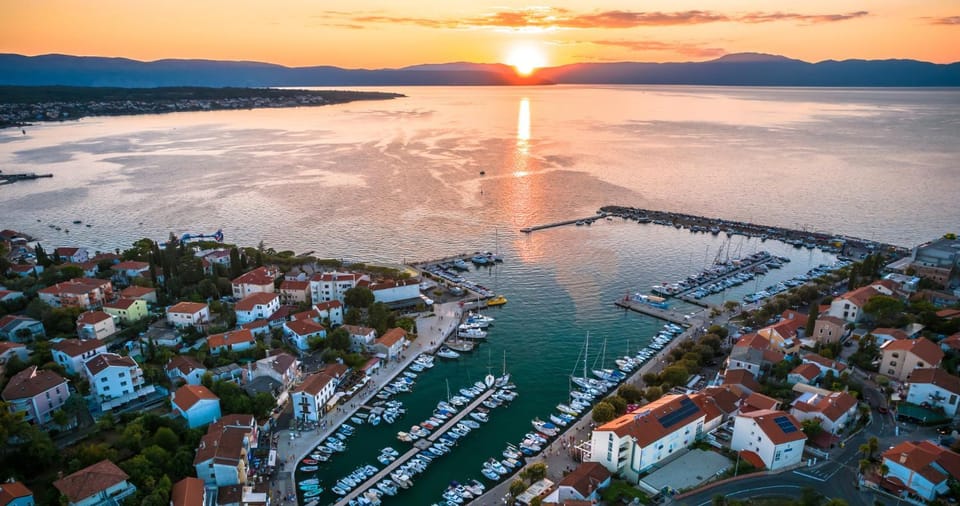 Neighbourhood, Bird's eye view, Sunset