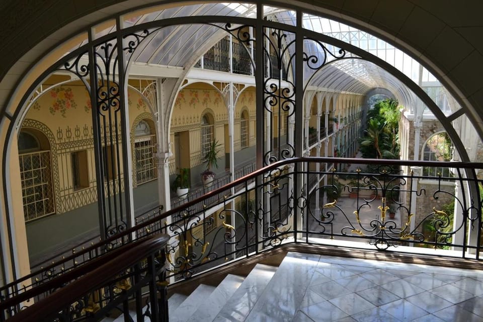 LOVELY DUPLEX IN a PALACE Apartment in Avenue du Carnier