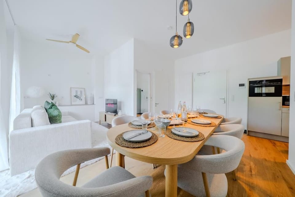 The Grand Parkside - for Groups & Families by OYA Apartment in Berlin