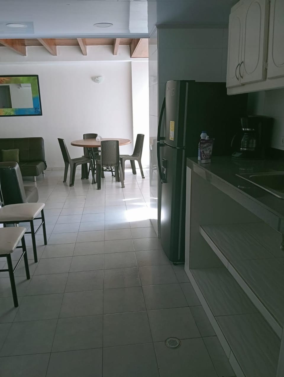 Kitchen or kitchenette, Dining area
