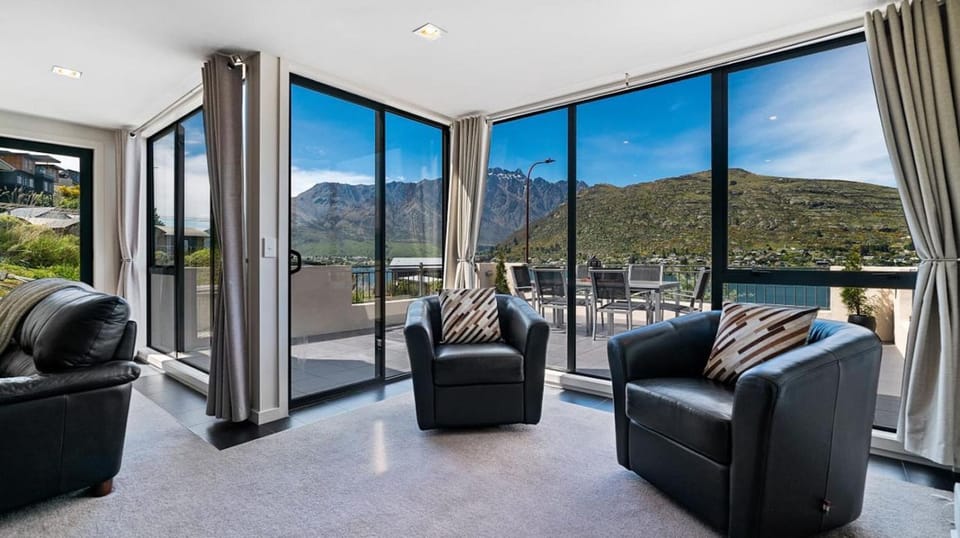 Balcony/Terrace, Living room