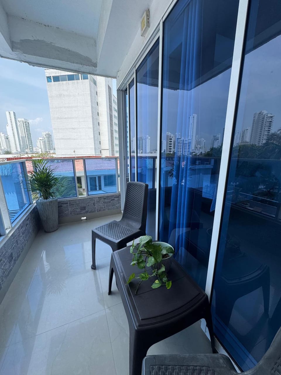 Lovely Apt with Pool and Views Apartment in Cartagena