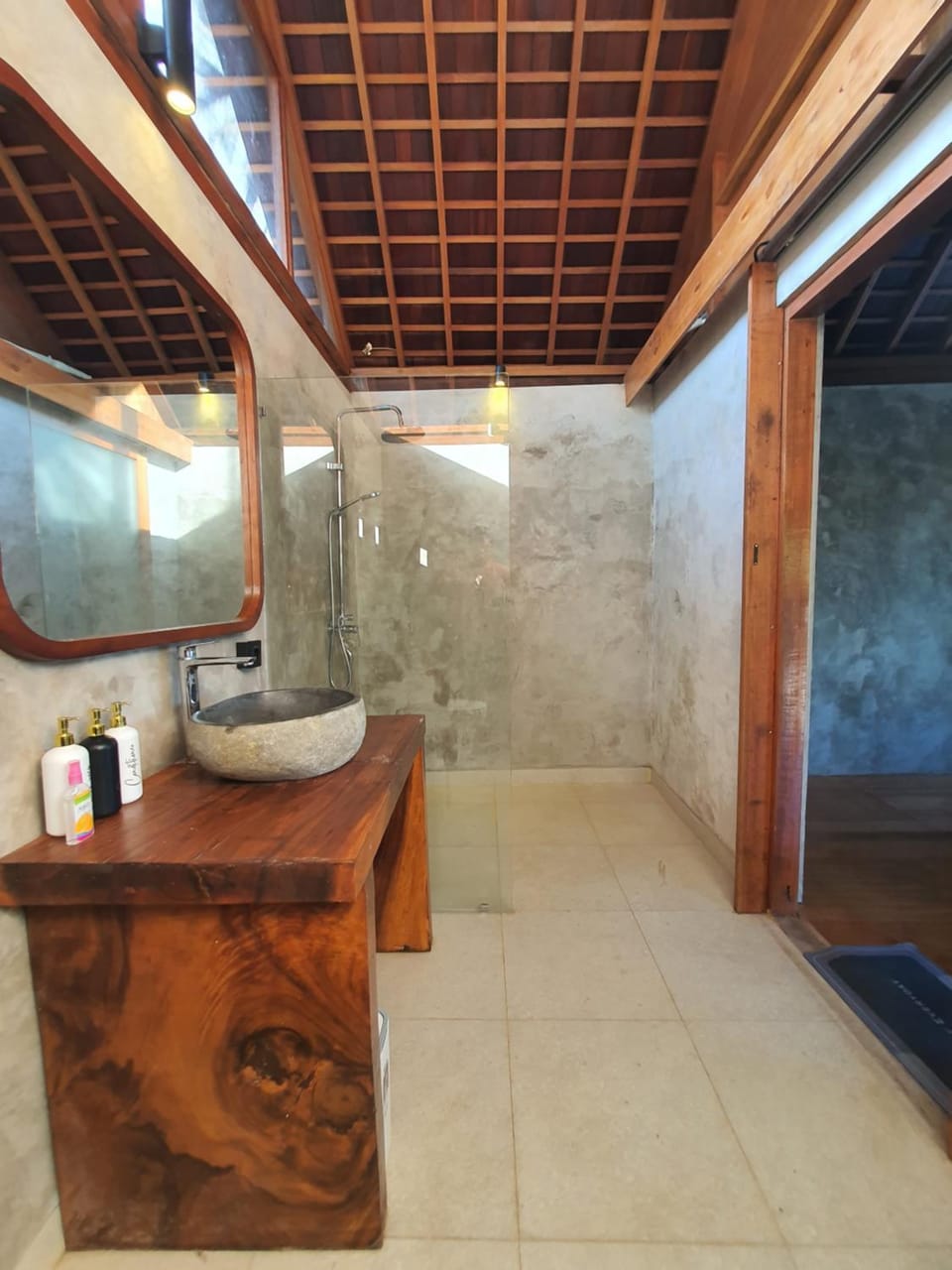 Tirtam Villa 1 BR Private Wooden Studio Villa in Blahbatuh