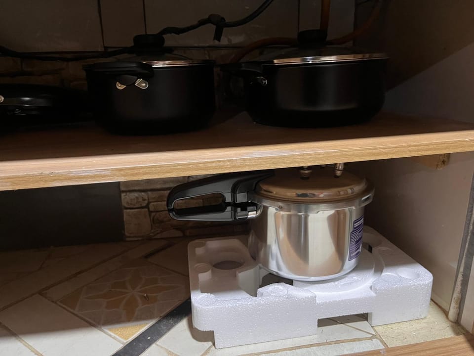 Kitchen or kitchenette, stove