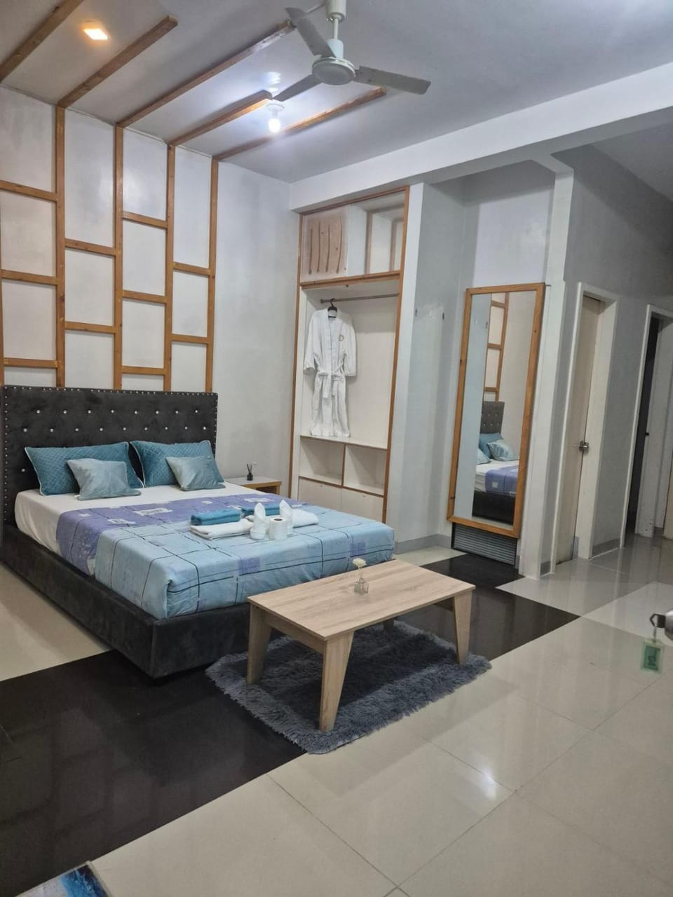 Elegance and Style Private Pool & Accommodations Hostel in Angeles