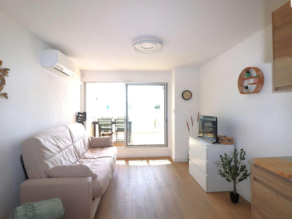 Studio cabine avec parking - 4 pers. - FR-1-307-305 Cabin in Le Grau-du-Roi