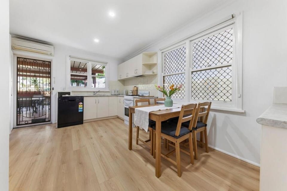 Arnold Street Oasis - close to Hospital & Town Apartment in Bendigo