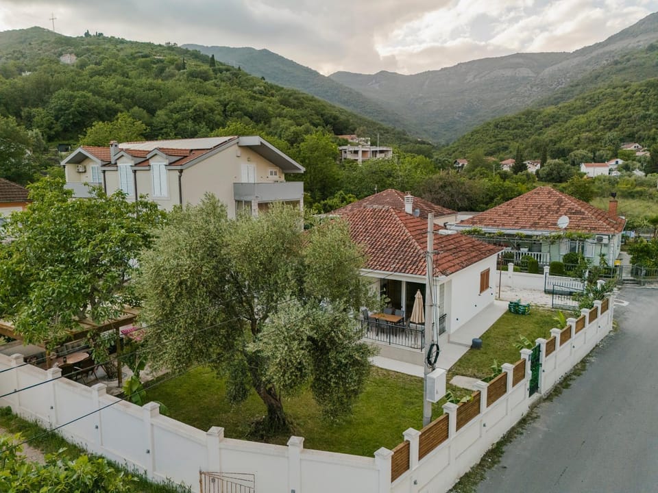 Property building, Garden, Mountain view