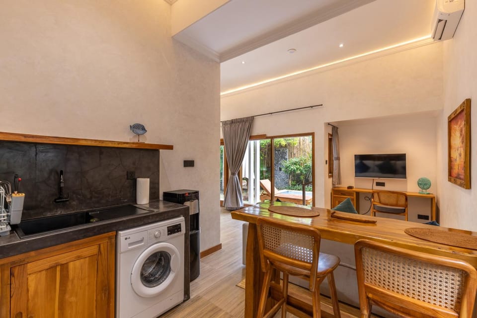 Kitchen or kitchenette, Living room, kitchen, kitchen