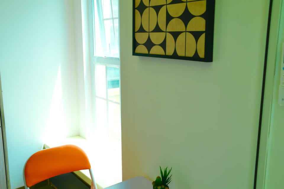 Decorative detail, Seating area