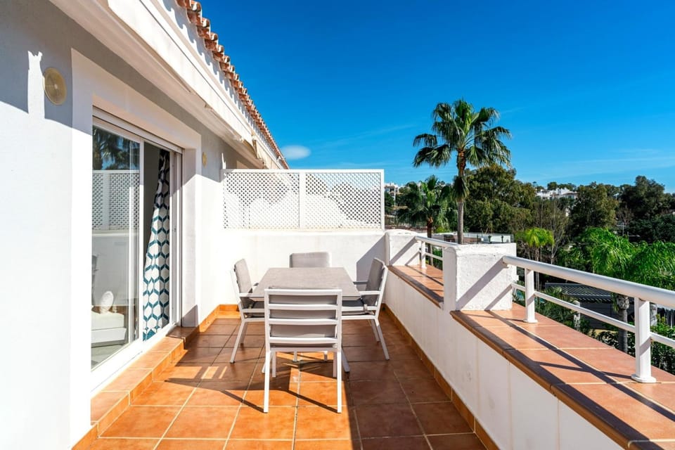 New Golden Mile 2BR Pool, Terrace, Parking Apartment in Costa del Sol
