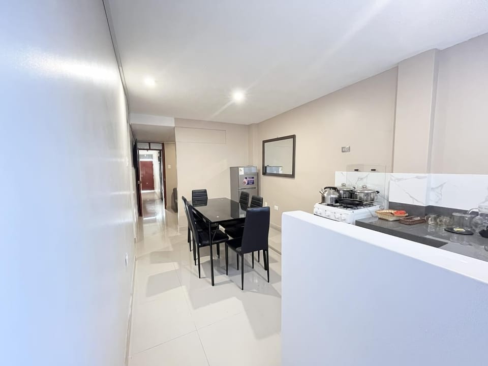 Kitchen or kitchenette, Dining area, pet friendly