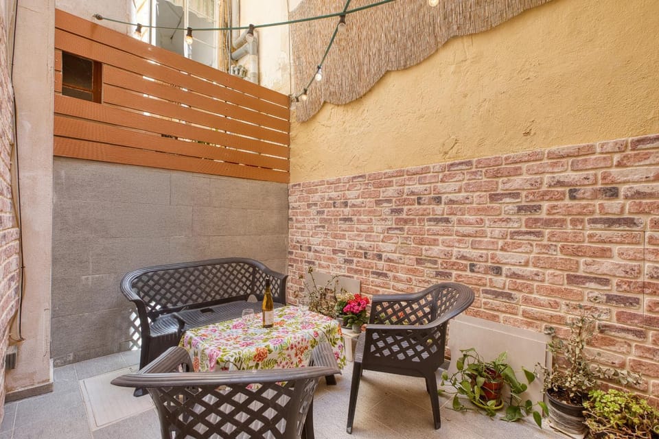 Stylish maisonette with yard near seafront IVEL1-1 House in Sliema