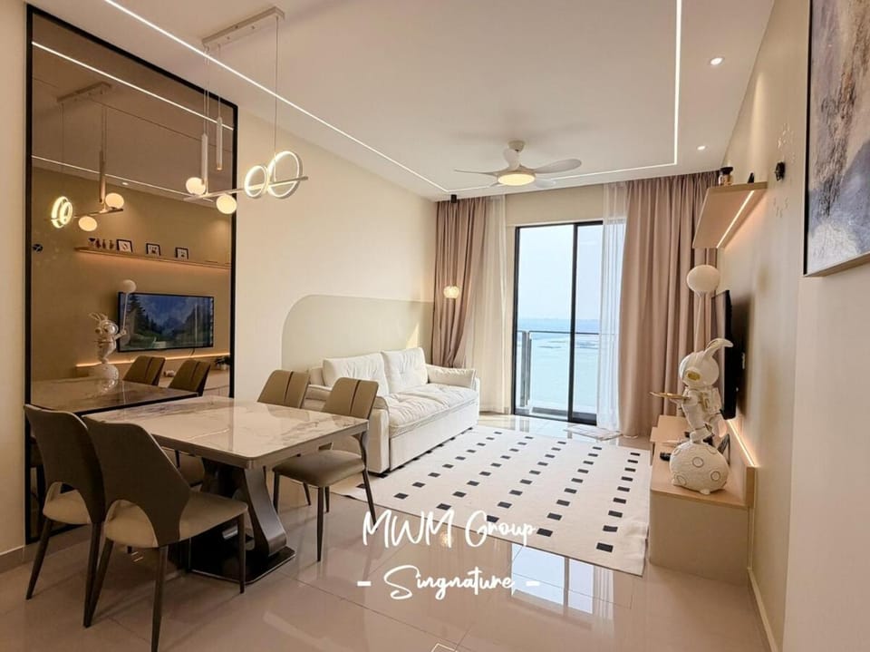 TV and multimedia, Living room, Seating area, Sea view
