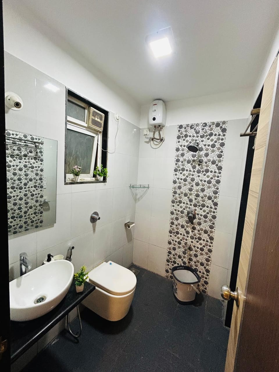 3bhk Near lake view Powai-Star homes Apartment in Mumbai