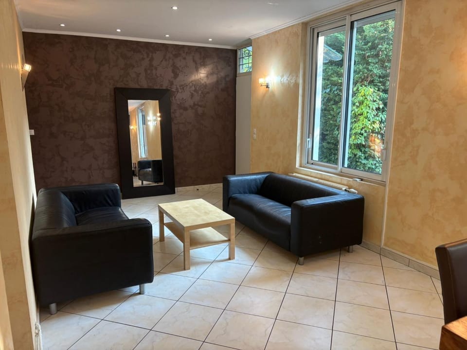 Property building, Living room
