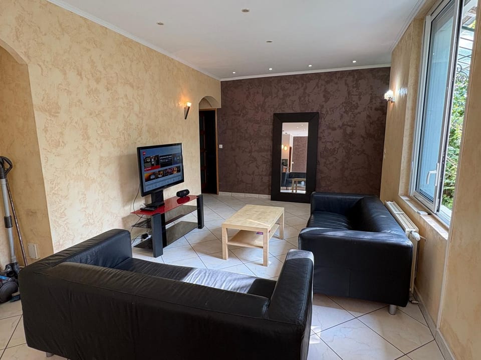 Property building, Living room