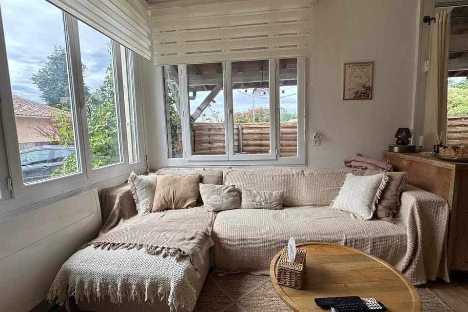 Apartment with a large terrace in Biganos Apartment in Biganos