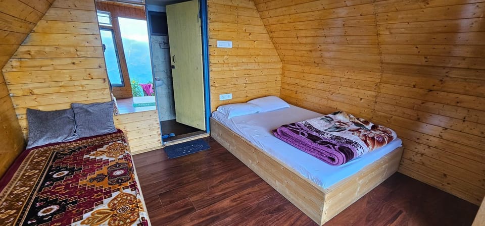 Sherpa Village Homestay Uttarey Campground/ 
RV Resort in India