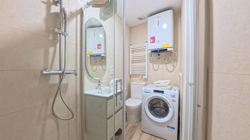 Apartamento lujoso y moderno en Malasaña, para 2 Apartment in Centro