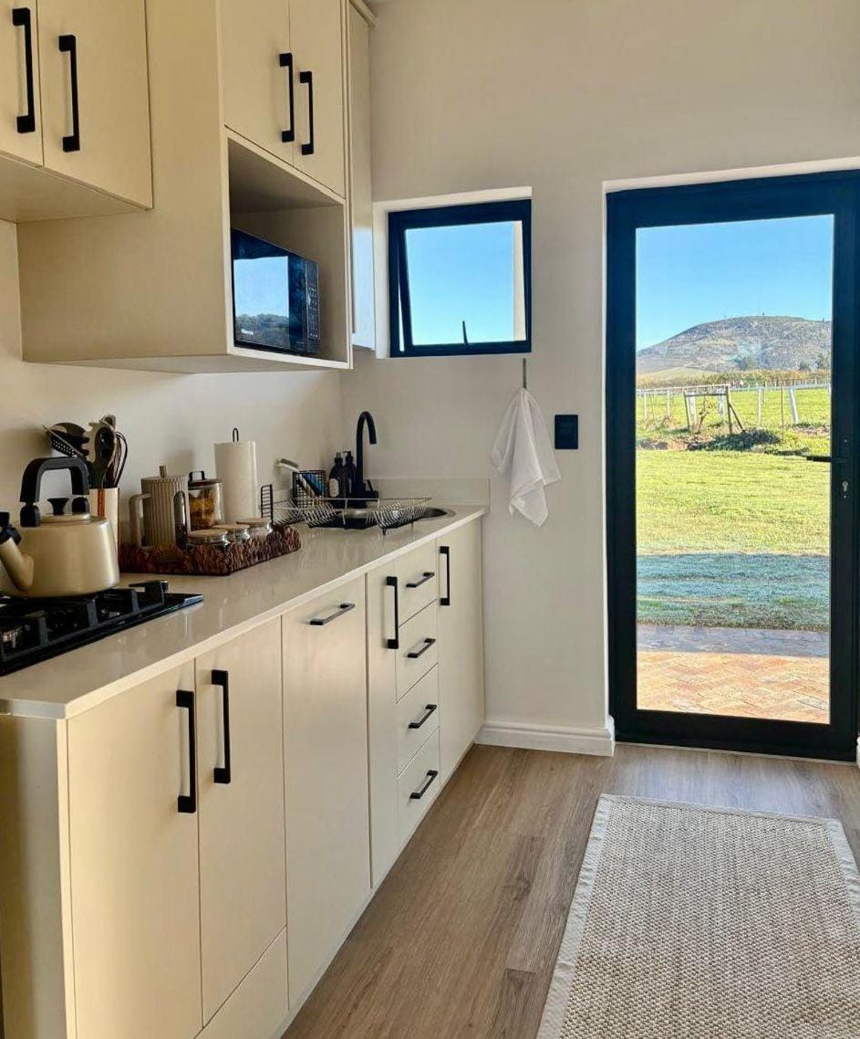 Stables on Kloof - Chestnut Cottage Apartment in Stellenbosch